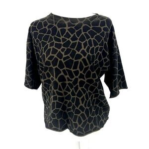 NATION LTD Giraffe Print Tee Shirt Women's Size XS Cotton Los Angeles EUC